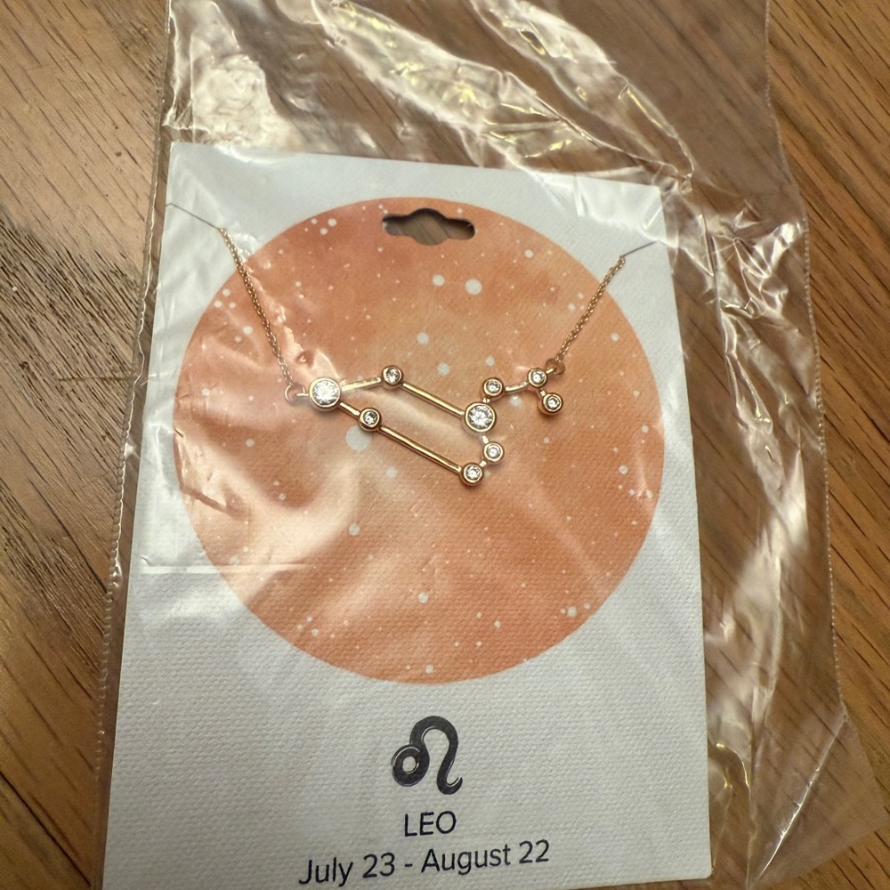Leo Star Sign/Horoscope Necklace CZ - 14K Gold/Brass - Leo Jul23-Aug22 - Picture 6 of 6